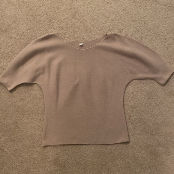Uniqlo 3D cotton volume sleeve sweater NWOT - Picture 3 of 6